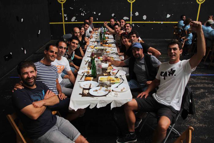 Amezketako festetako Kuadril 20 1661534983938