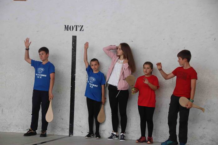 Txikiek pilotari handiak dir 47 1565875097207