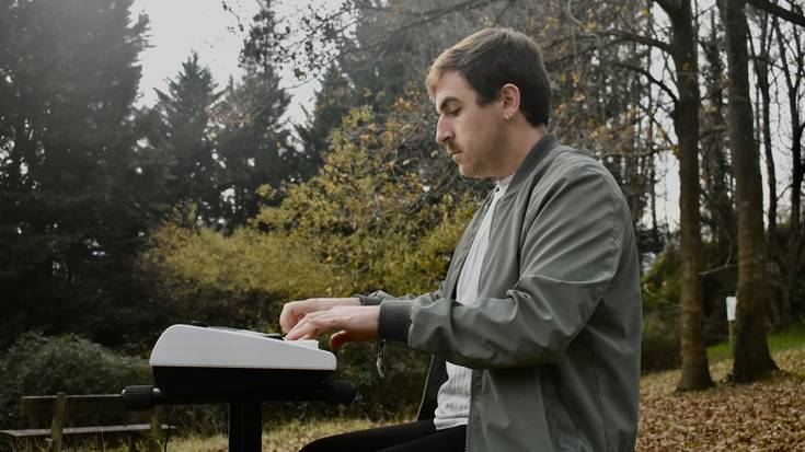 «Diskoa etxean egindako zerbait bezala maitatzen ikasi dut»