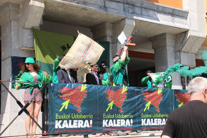 Parrandarako ez dago armagab 26 1497093354430