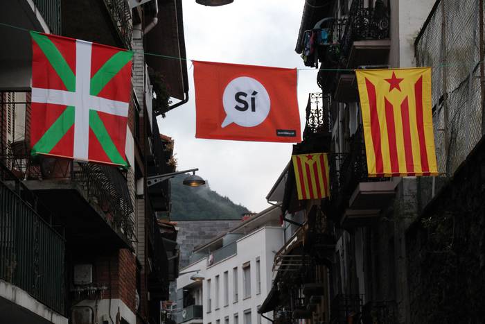 Elkartasuna  gainezka 23 1507057301839