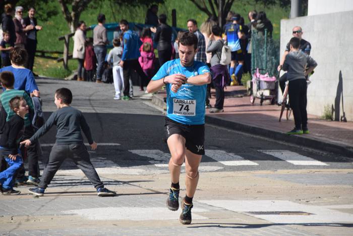 Hassan Ait Chaou eta Maitane 43 1489933825944