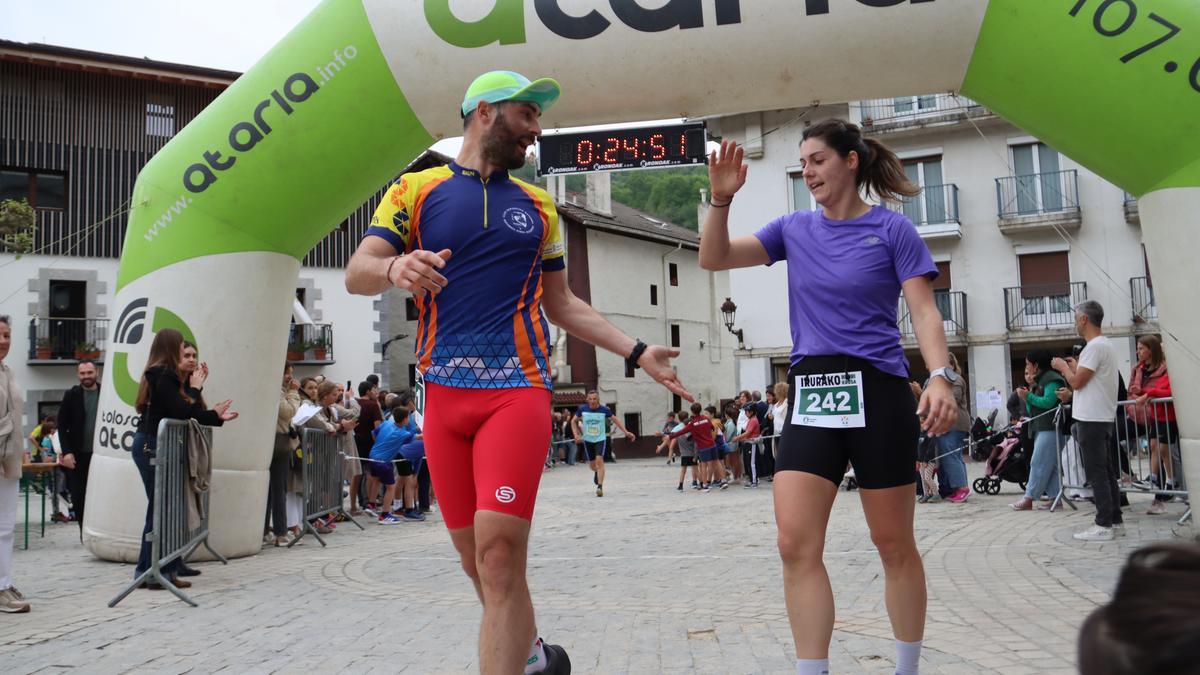 Giro ederra herri krosaren bueltan