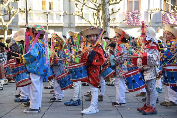 Danbor hotsak, txikienen esk 60 1551548131494