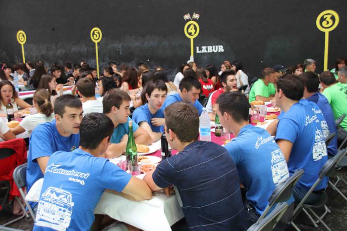 Bazkaldu ere frontoian egite 12 1566484655431