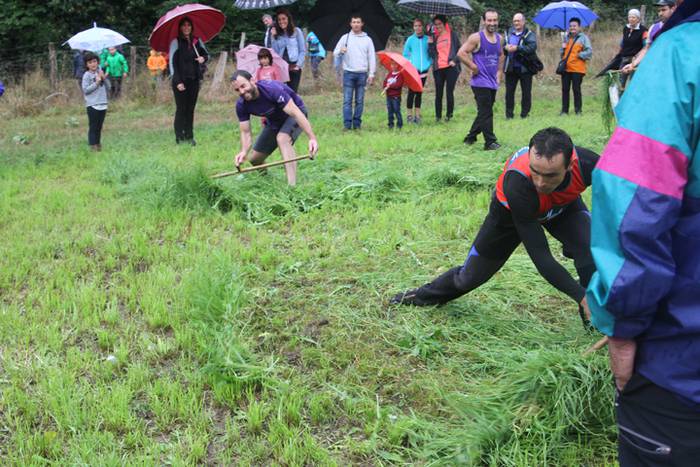 Segalariak, euria eta txakurraren aurka korrika 32 1474130963325