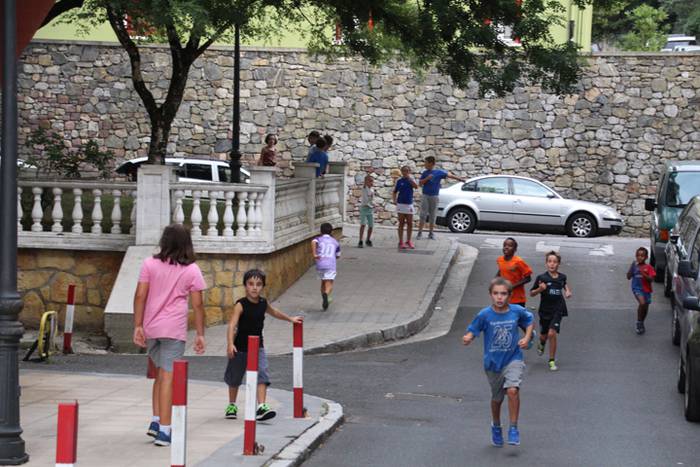 Izaskun auzoko jaiak 2016 20 1472837389166