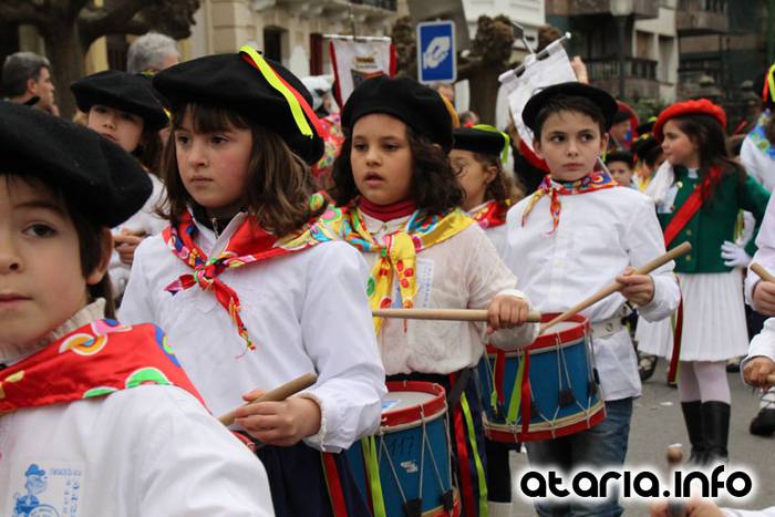 Zaldunita bezperako haur danborrada 48 1454785347260