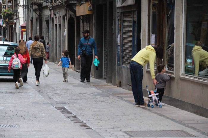 Mugimendu erdi librea 24 1588012121643