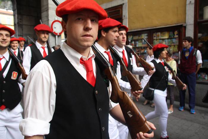 Lizarrez apaindutako kaleeta 190 1498480855478