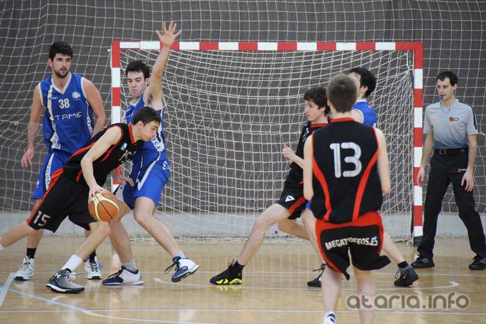 TAKE vs venta de baños 24 1458582042809