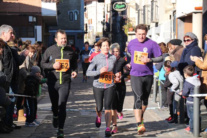 II. Kros solidarioa Asteasun  8 1483883545594