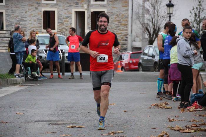 Iñaki Olano eta   irabazle E 144 1571509873363