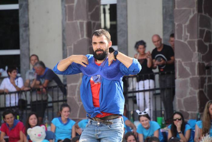 Lehiatik gutxi, festatik ask 29 1534074032893