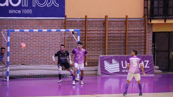 Bigarren mailara igotzeko bidea zapuztu egin zaio Laubururi