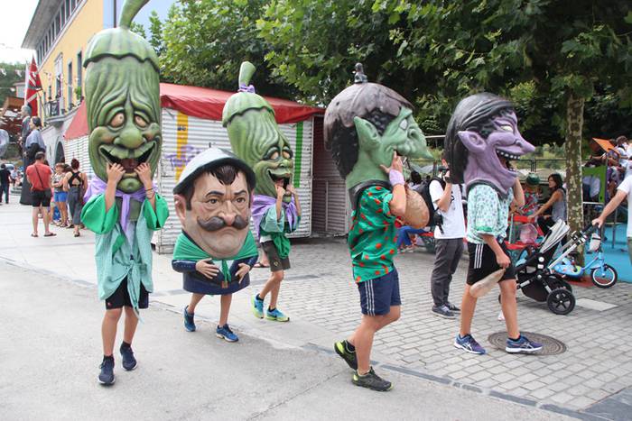 Morea nagusi plazan eta balk 33 1503489286786