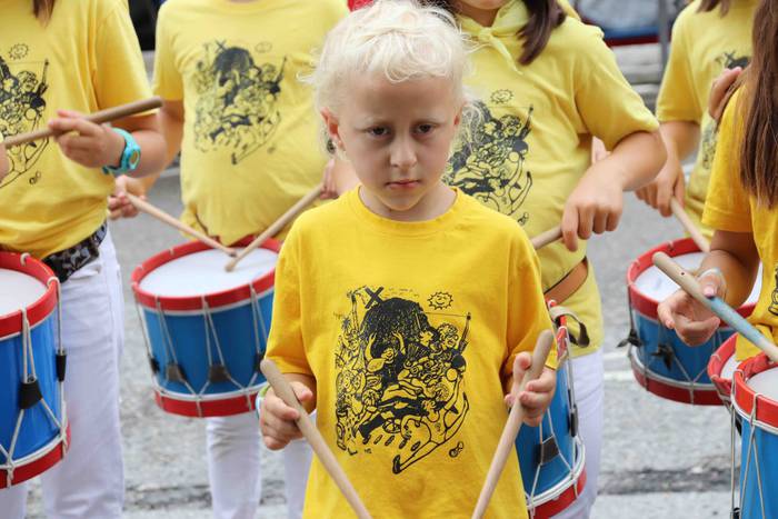 Danbor hotsek hartu dute Ama 61 1562504197879