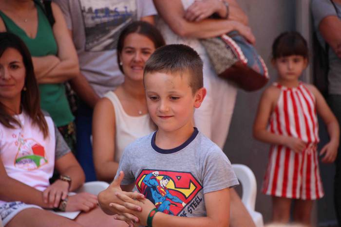 Tripa beteta, dantzan pasa d 47 1563205338300