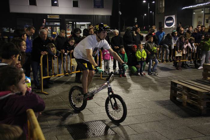 Biketrial erakustaldia Zizurkilgo kirol astean 1 1481965475475