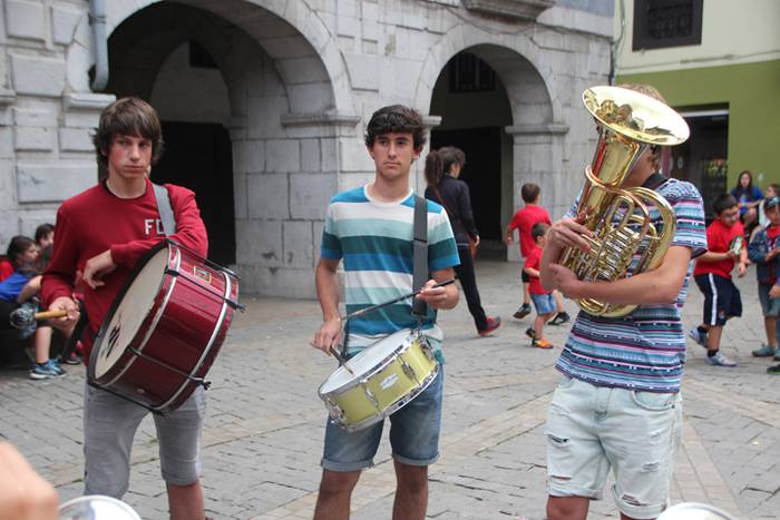 Hasi dira Karmen jaiak 52 1468525147518