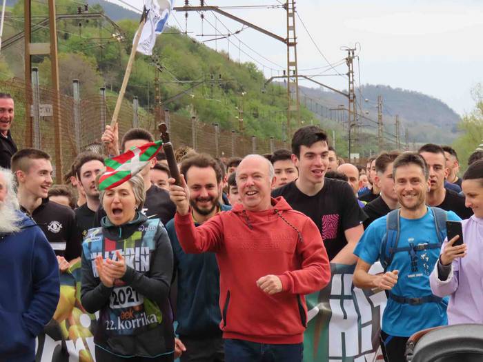 korrika, furgonetatik, Aizto 70 1649421644679