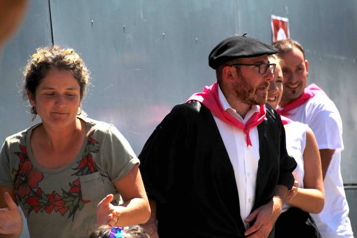 Suziriari aurrea hartu diote 31 1565791758351