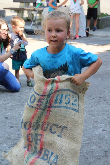 Festak hastearekin batera, j 34 1502727435852