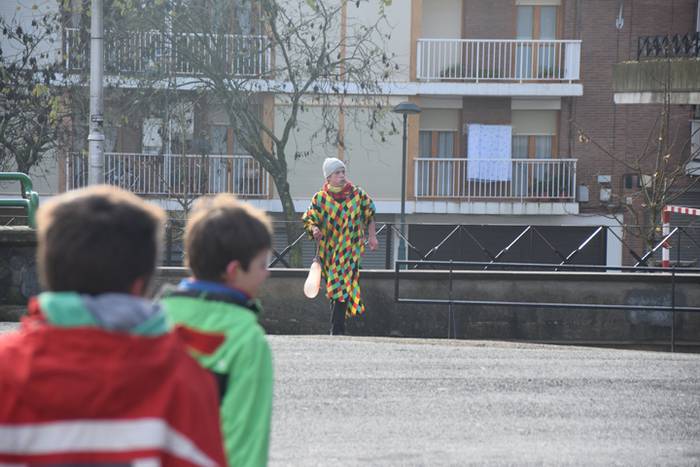 Euskaraz abestu, margotu, jo 12 1512312991278