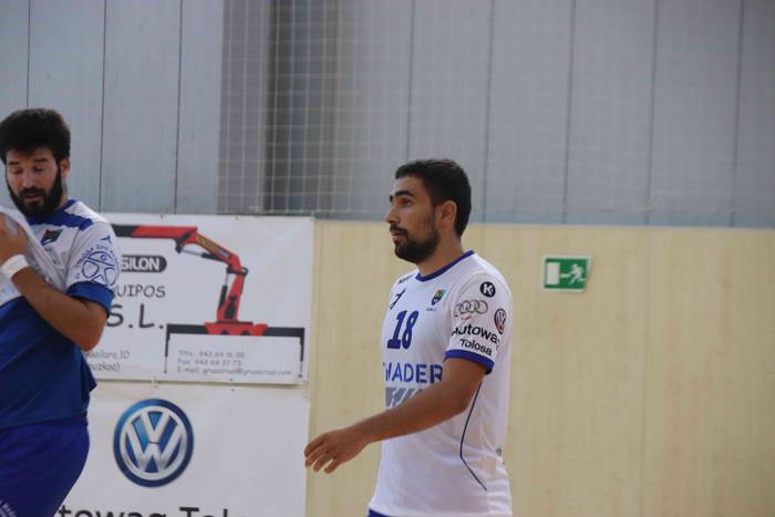 Tolosa CF eskubaloia prest d 5 1535891796275