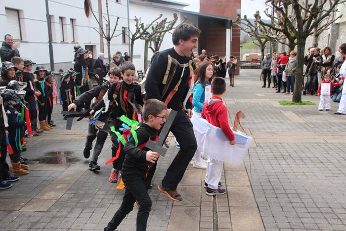 Aduna inauteriak 2017 3 1487964931016