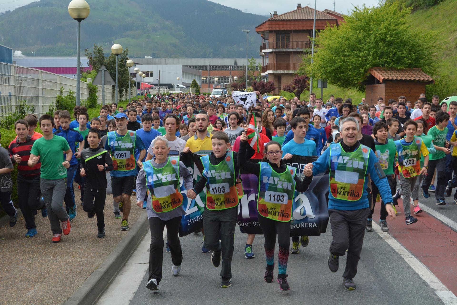 Korrikaren hutsunea betez