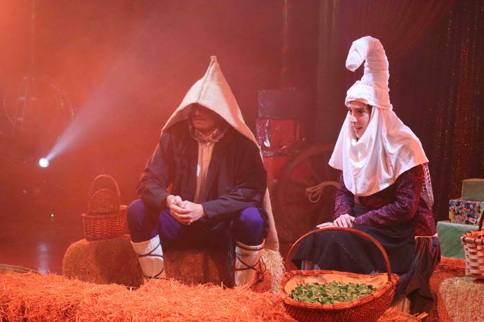 Olentzero eta Mari Domingi b 3 1640342791741