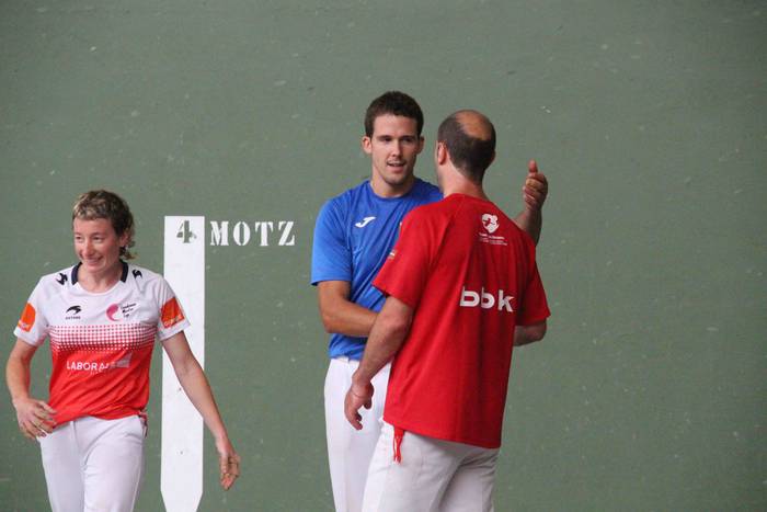 ikaztegieta bertso pilota mi 37 1533922823614