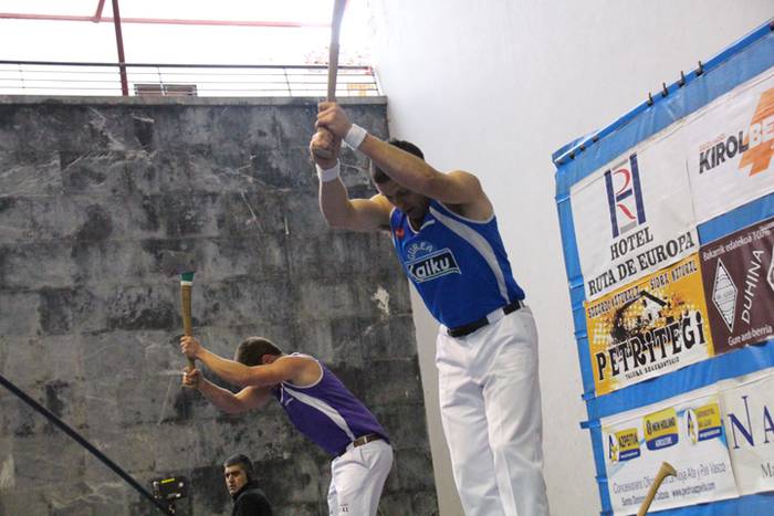 Urrezko aizkora kanporaketa abaltzisketa 29 1461501194908