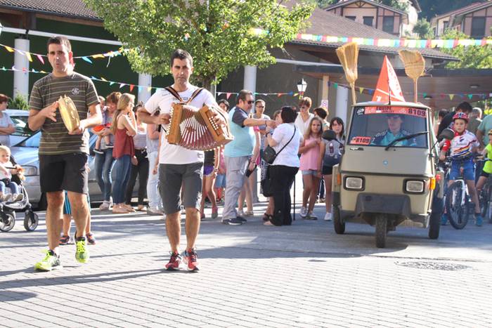 ALBIZTURKO ANDRAMARIAK 20212 16 1502558144486