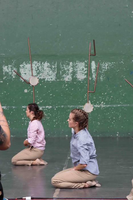 'Maurizia naz', Aukeran dant 2 1601216071993