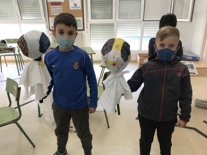 Gau beltza ospatu dute Anoet 6 1604309141556