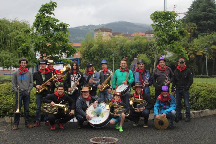 Iurre auzoaren 25. urteurren festa 15 1466265165965