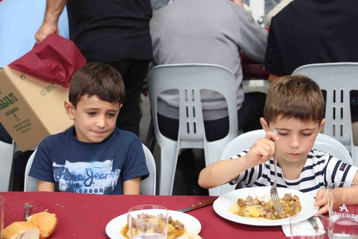 Frontoia bete da txekorra ja 34 1565532420102