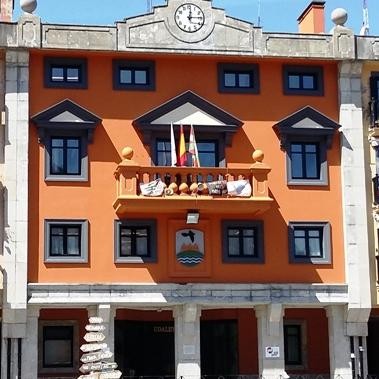 Anoetako Udalak zabaldu ditu bere ateak