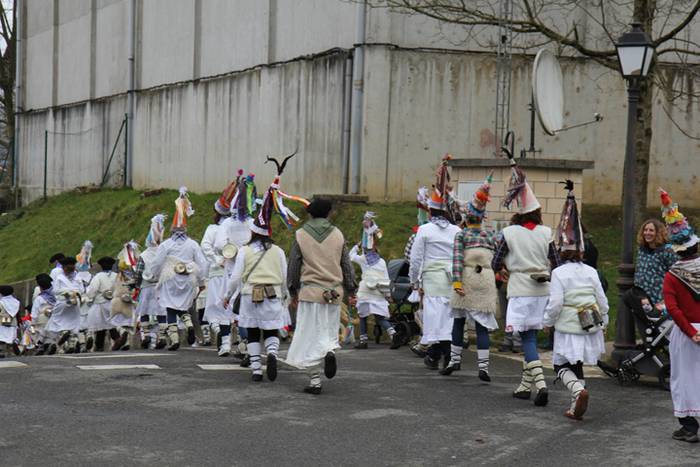 Iturengo joaldunen antzera k 7 1488358953317