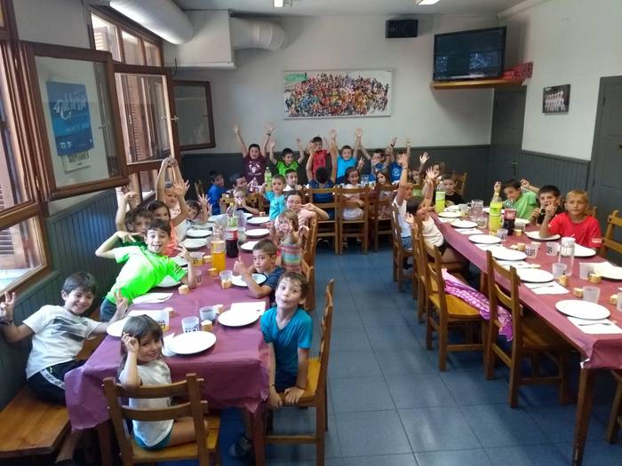 Ura eta jolasak, haurren goz 17 1566045882860