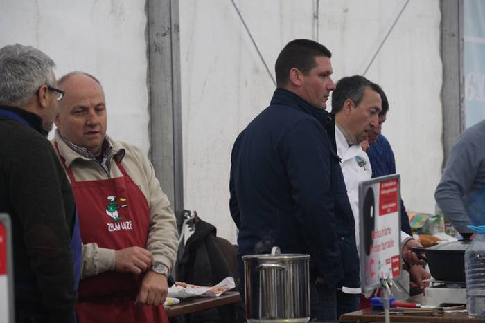 Babarrun platerkada onena, D 9 1511112743592