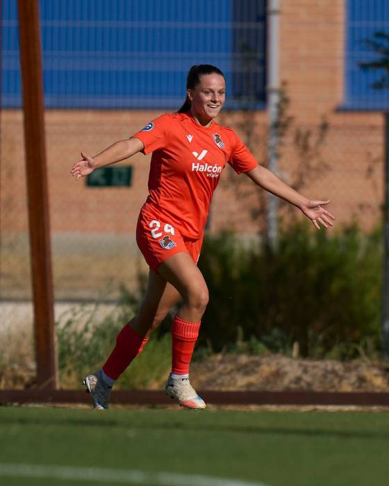 Aiara Agirrezabala, jokalari gazteena bi gol sartzen Lehen Mailan