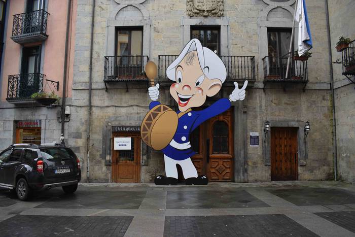 Txapelaundi txarangak, 75 ur 5 1612480798376