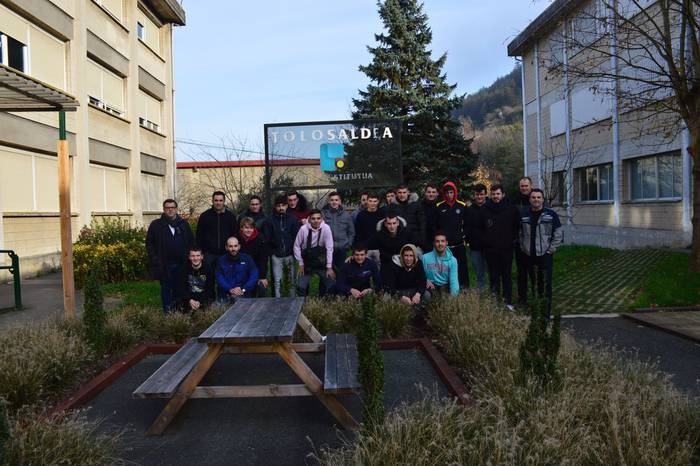 Tolosaldea LHII, mundura ire 14 1560175734002