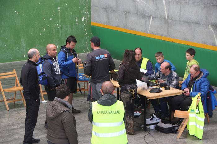 Zortzi herritatik barrena, H 7 1526225679286