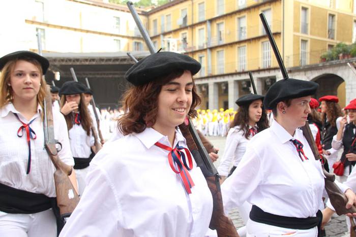 Lizarrez apaindutako kaleeta 87 1498311662603