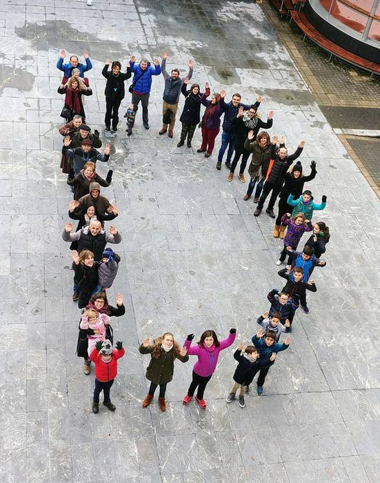 Adunan euskarak 365 egun