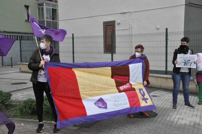 «Eta zu zer zara, zubi ala h 60 1613829787996